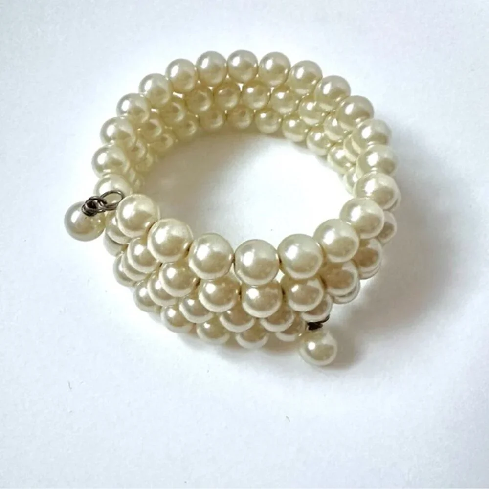 Handmade White Faux Pearl Beaded Memory Wire Bracelet